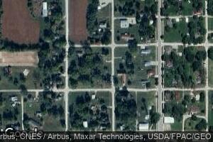 303 N Pleasant St, Delta, IA 52550