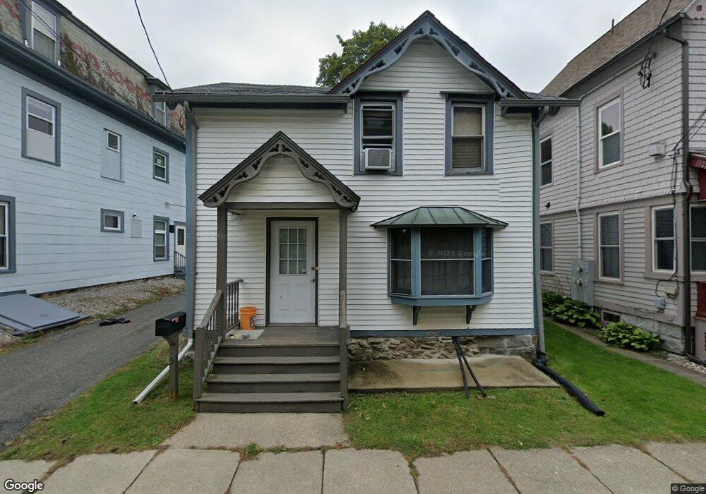 5 Elm Ct, Great Barrington, MA 01230 - photo 1