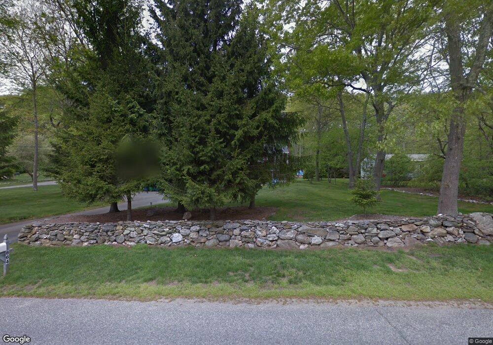 864 Middlebridge Rd, Wakefield, RI 02879 - photo 1