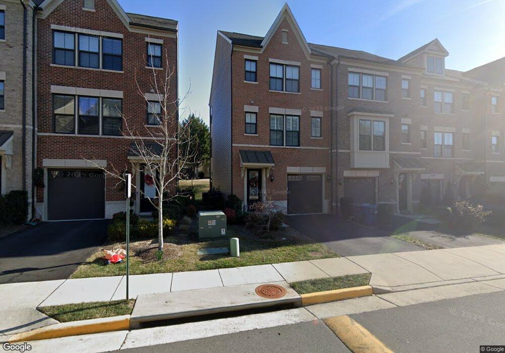 3699 Ambrose Hills Rd, Falls Church, VA 22041 - photo 1