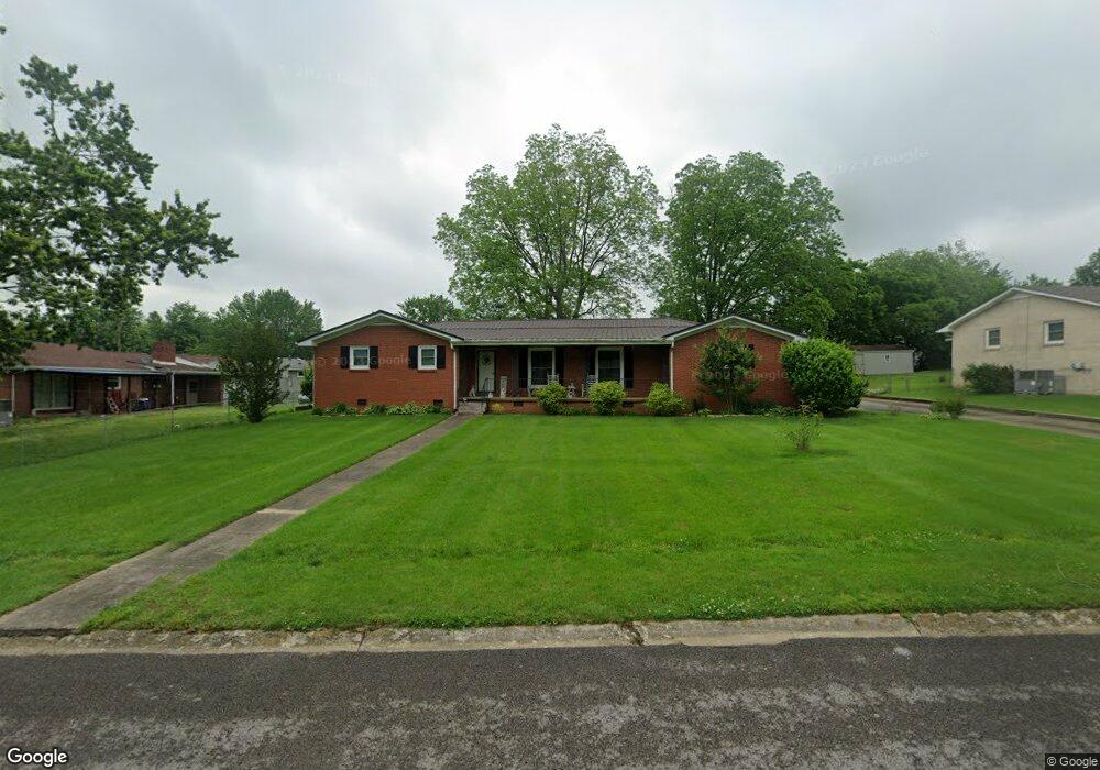 302 Rosemary Ln, Shelbyville, TN 37160 - photo 1