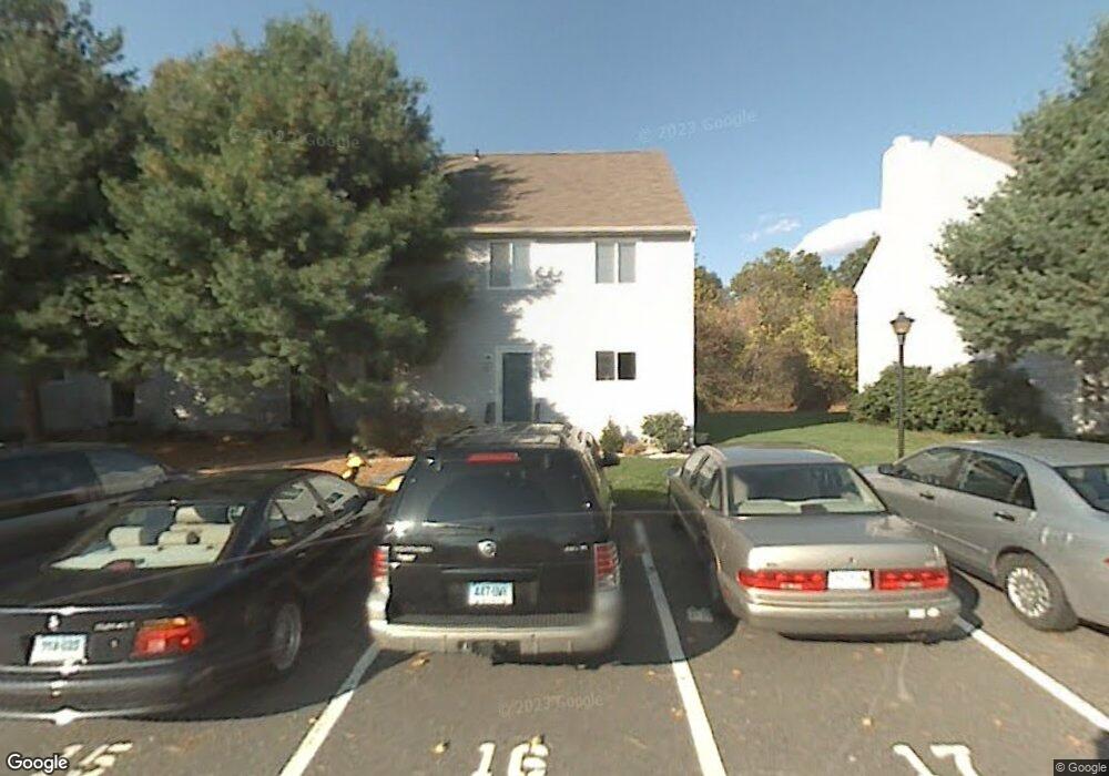 21 Shawnee Ct, Cromwell, CT 06416 - photo 1