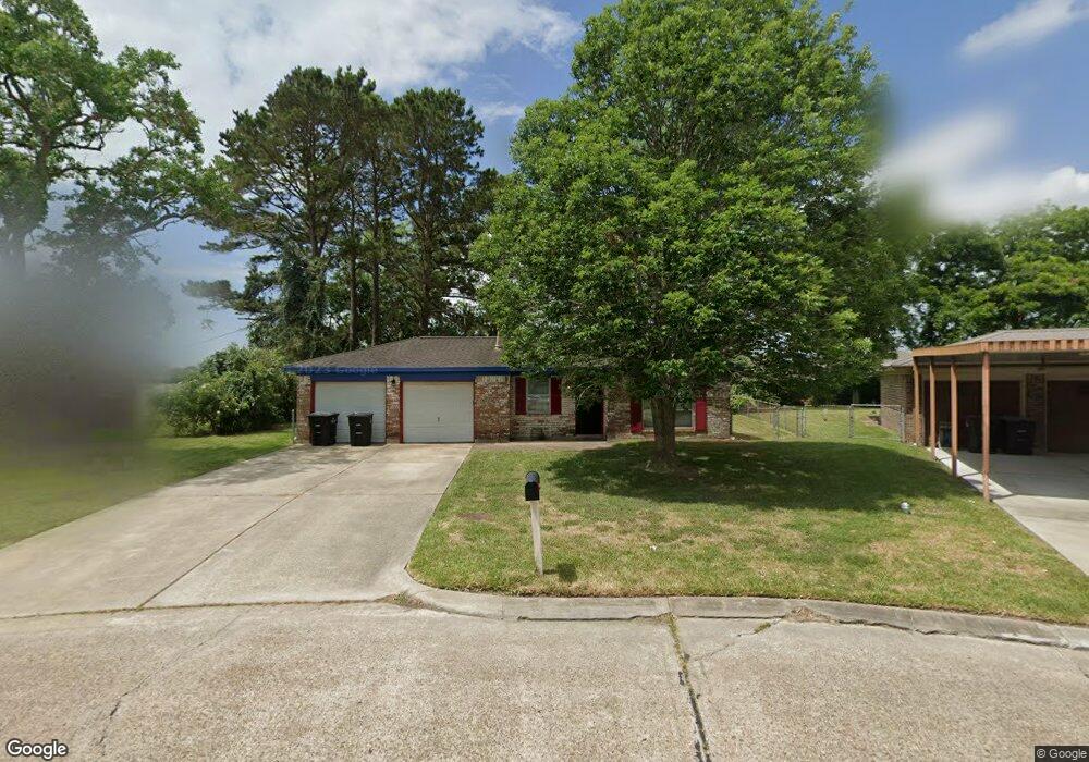 709 Circle Way, Alvin, TX 77511 - photo 1