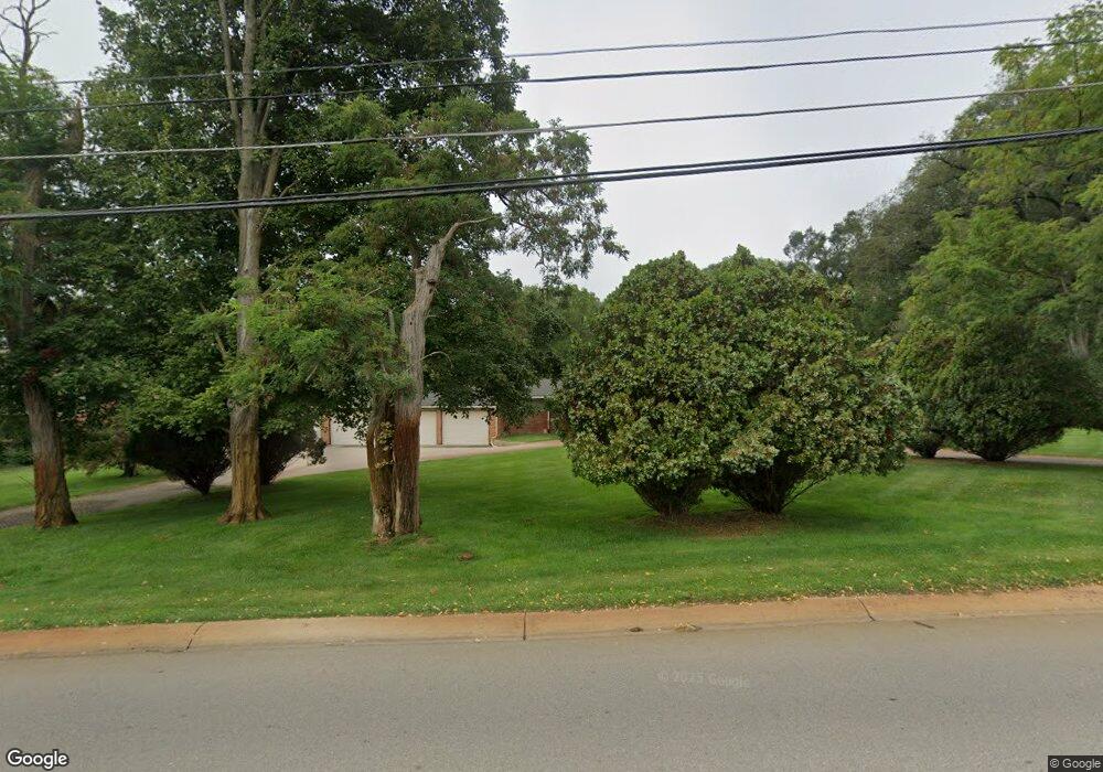 31063 Franklin Rd, Franklin, MI 48025 - photo 1