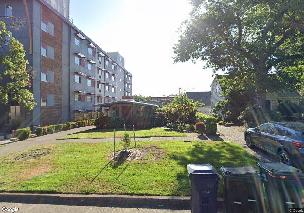 1825 University St, Eugene, OR 97403 - photo 1