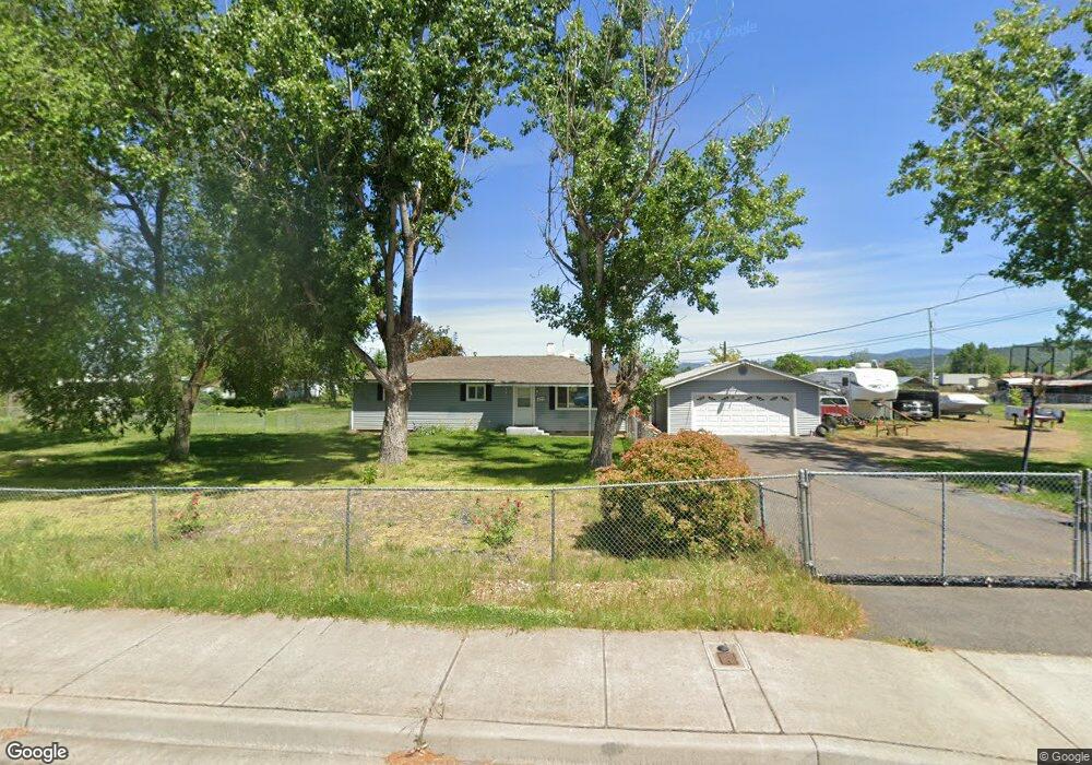 7712 Atlantic Ave, White City, OR 97503 - photo 1