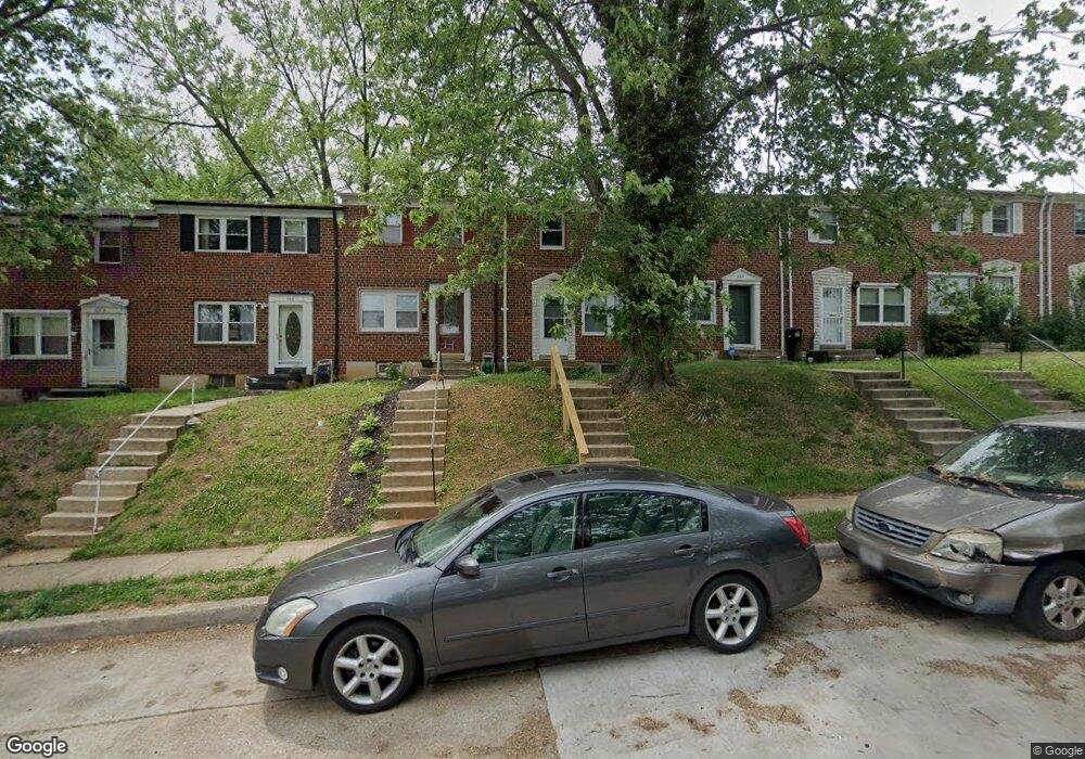 662 Charraway Rd, Baltimore, MD 21229 - photo 1