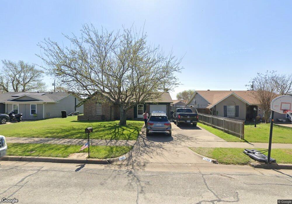 1425 Laurel Ln, Cleburne, TX 76033 - photo 1