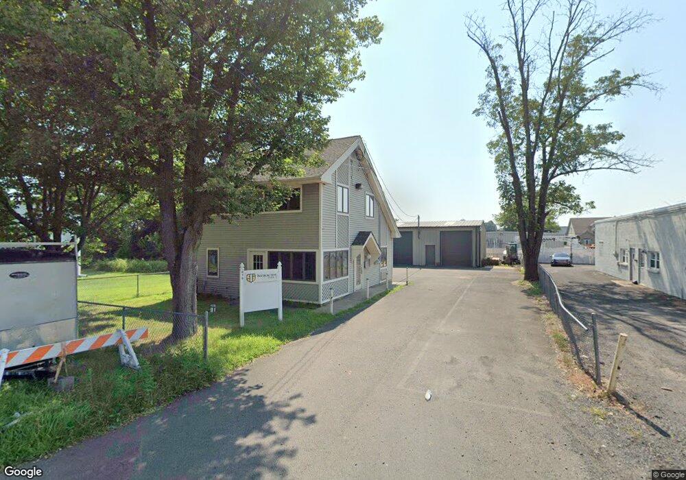 679 Mary St, Warminster, PA 18974 - photo 1