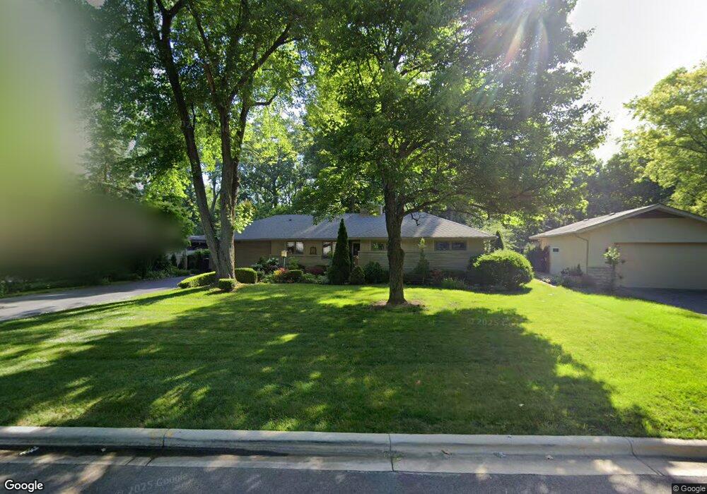3994 Wynding Dr, Columbus, OH 43214 - photo 1
