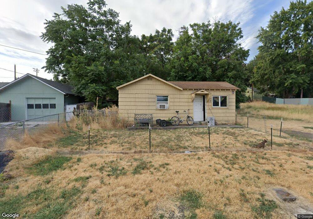 1028 E 15th St, the Dalles, OR 97058 - photo 1