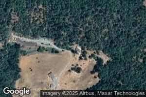 890 Hitching Post Rd, Grants Pass, OR 97526