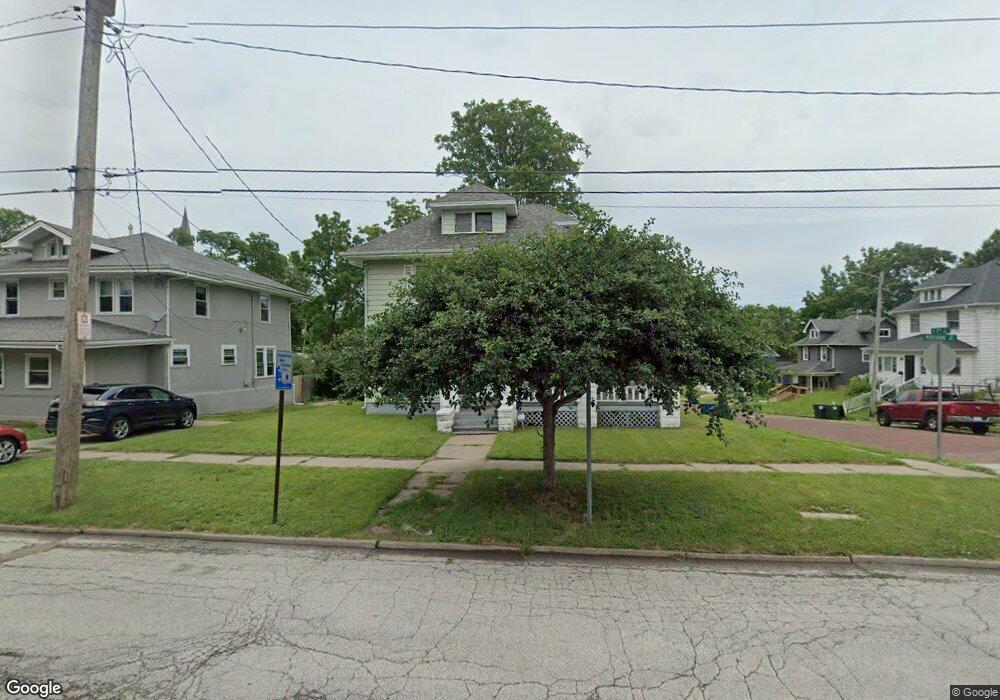 903 Pershing Ave, Davenport, IA 52803 - photo 1