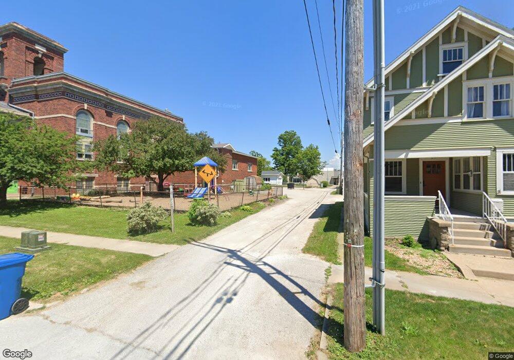 828 Clay St, Cedar Falls, IA 50613 - photo 1