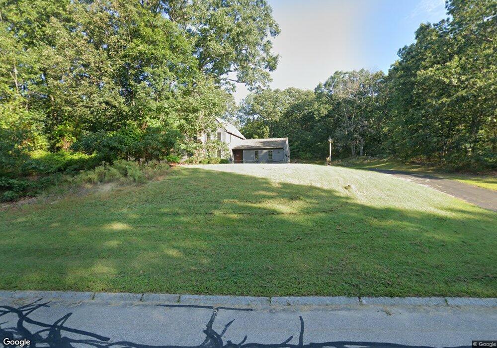 11 Crestview Dr, Mendon, MA 01756 - photo 1