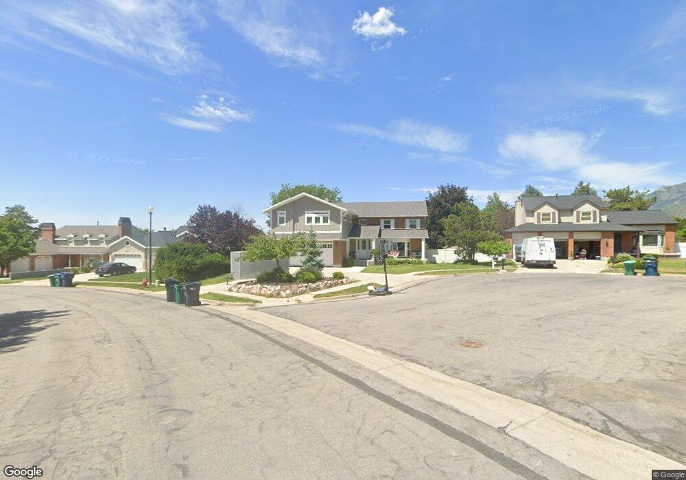 2376 E Summerfield Ln, Sandy, UT 84092 - photo 1