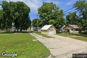 213 S 10th St, Wymore, NE 68466