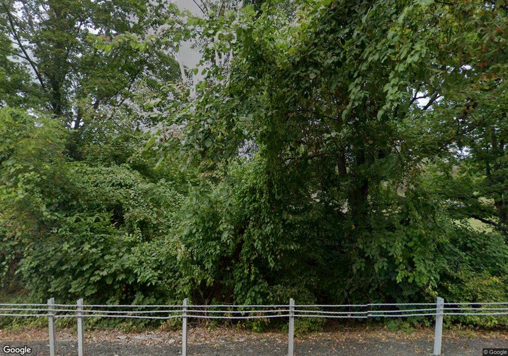 468 Saybrook Rd, Haddam, CT 06438 - photo 1