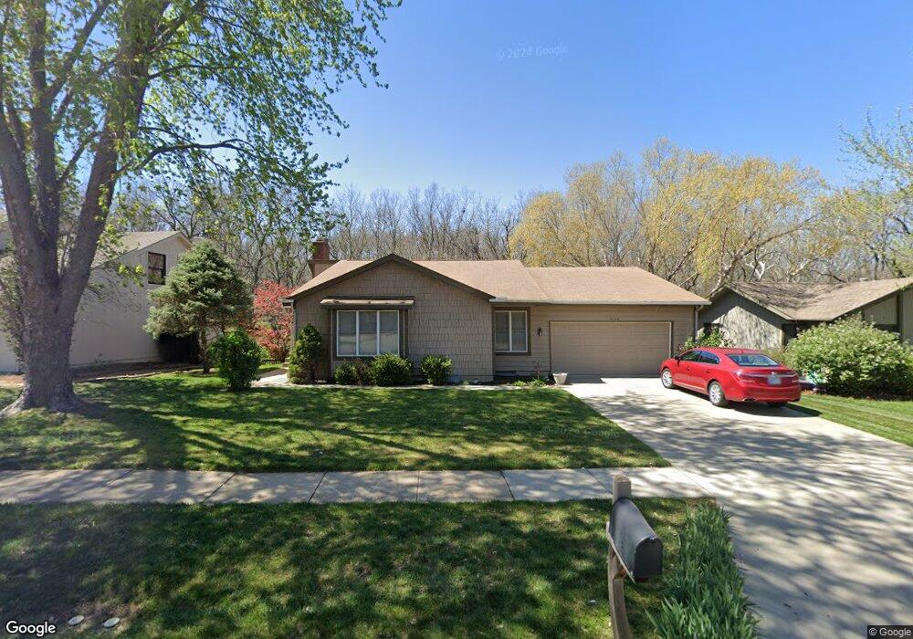 3125 SW Arrowhead Rd, Topeka, KS 66614 - photo 1