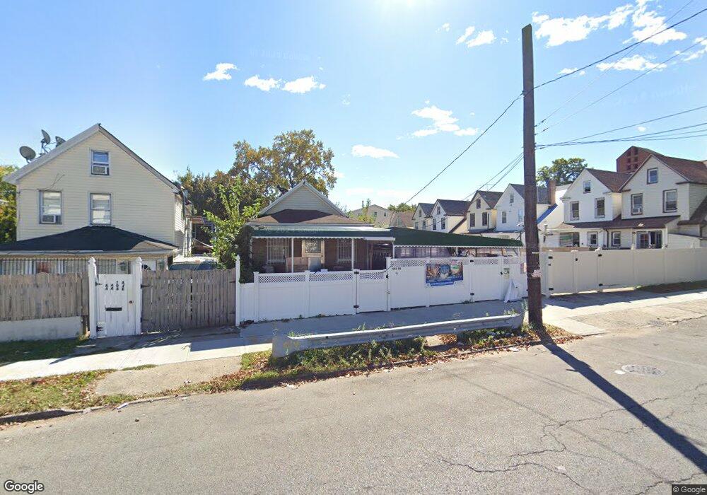 16438 108th Ave, Jamaica, NY 11433 - photo 1