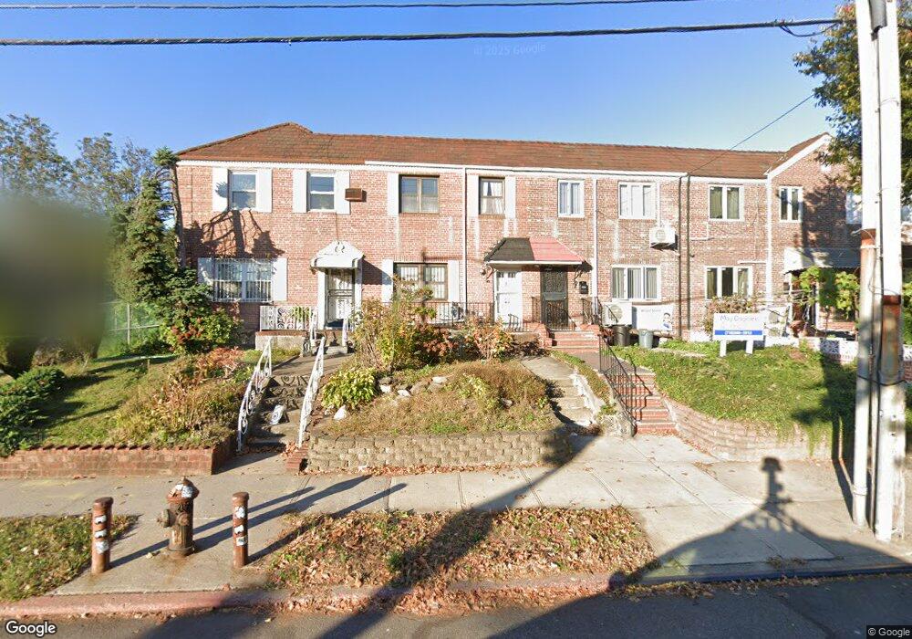 7038 Utopia Pkwy, Fresh Meadows, NY 11365 - photo 1