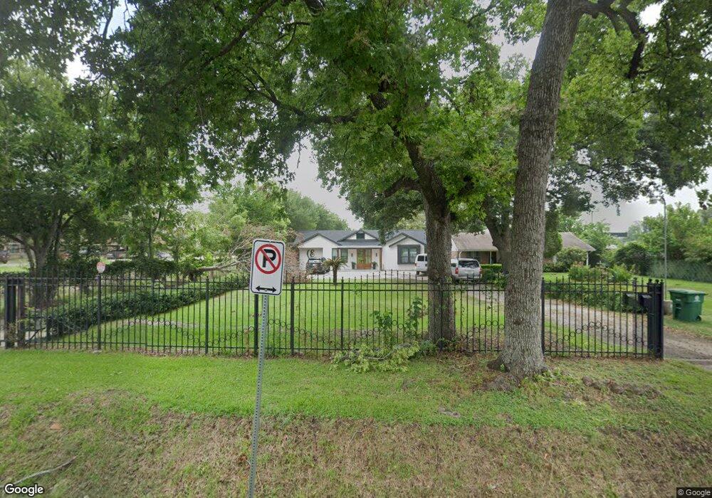 816 E Burress St, Houston, TX 77022 - photo 1