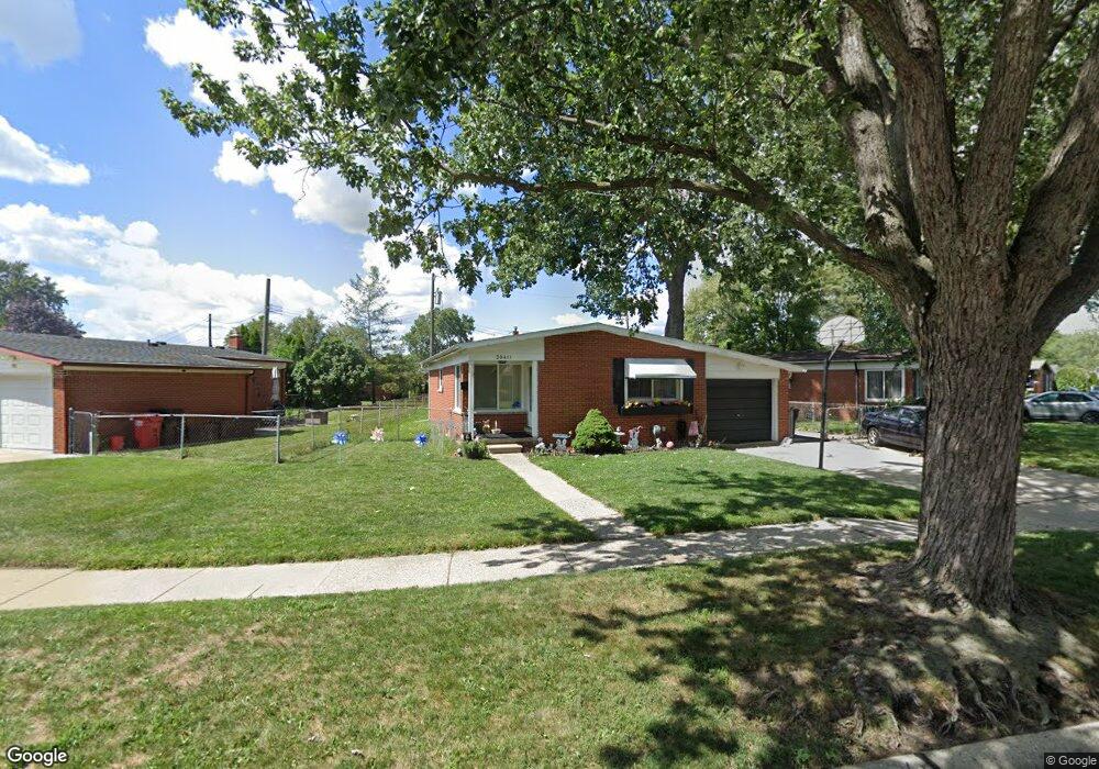 30411 Spybrook St, Roseville, MI 48066 - photo 1