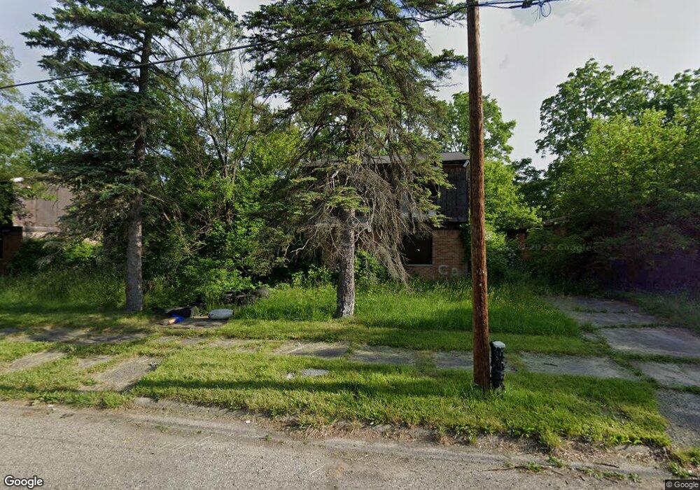 213 E Russell Ave, Flint, MI 48505 - photo 1