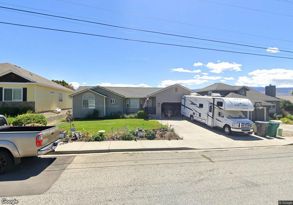 1824 3rd St NE, East Wenatchee, WA 98802 - photo 1