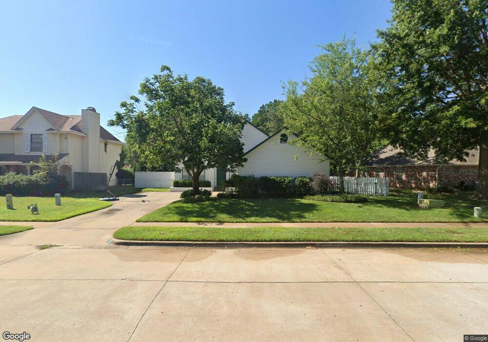 2301 W Twin Oaks St, Broken Arrow, OK 74011 - photo 1