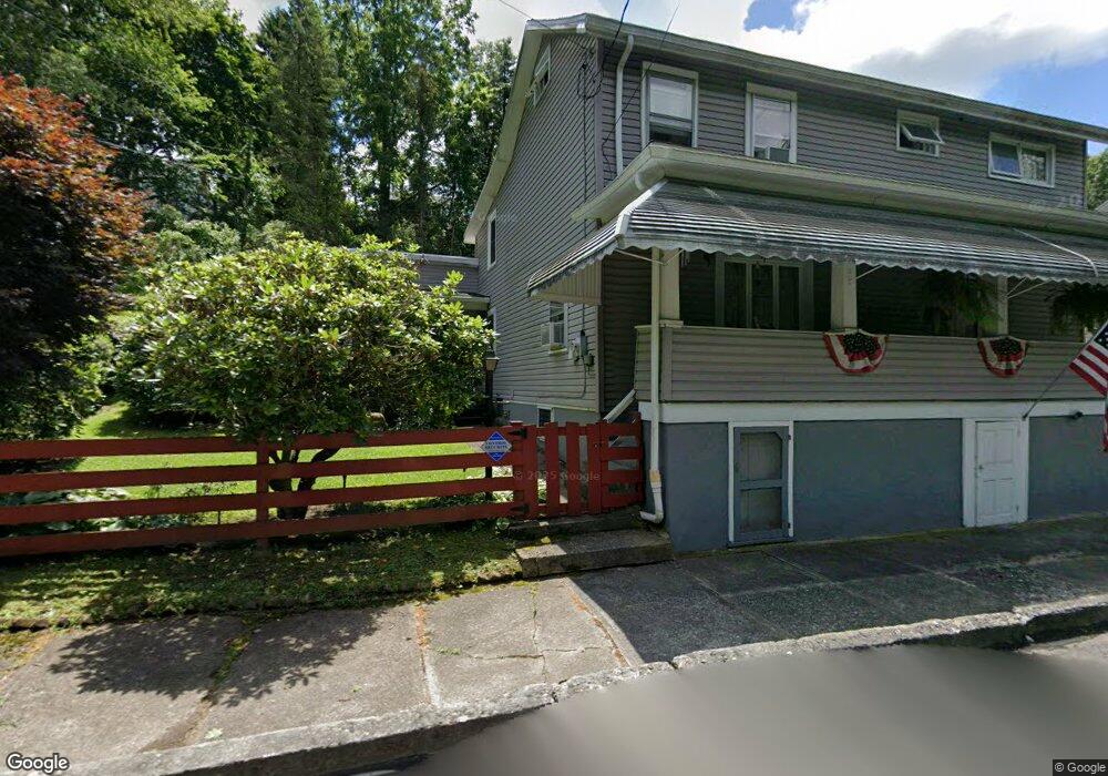 532 E Front St, Lansford, PA 18232 - photo 1