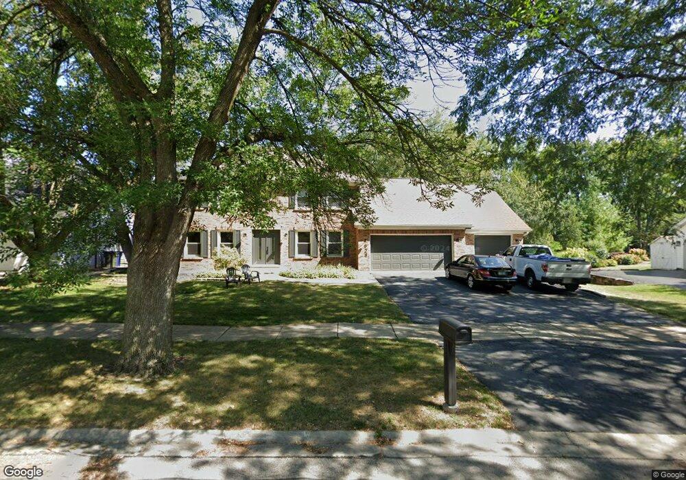 924 Savannah Cir, Naperville, IL 60540 - photo 1