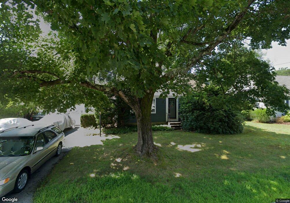 9 Maplecrest St, Newmarket, NH 03857 - photo 1