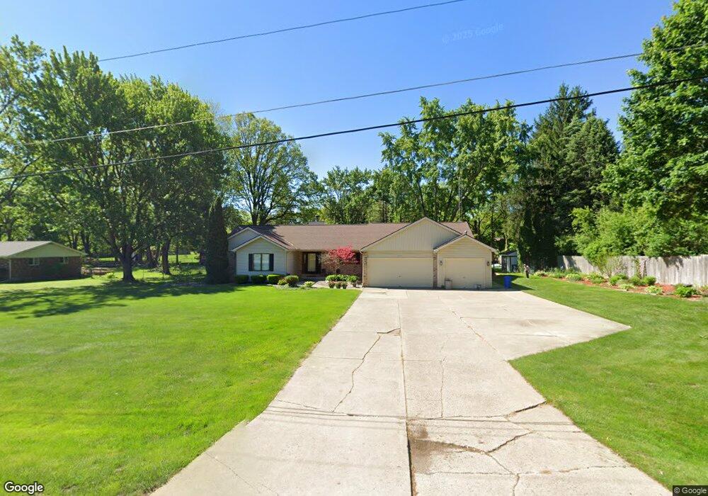 5345 Briarcrest Dr, Flint, MI 48532 - photo 1