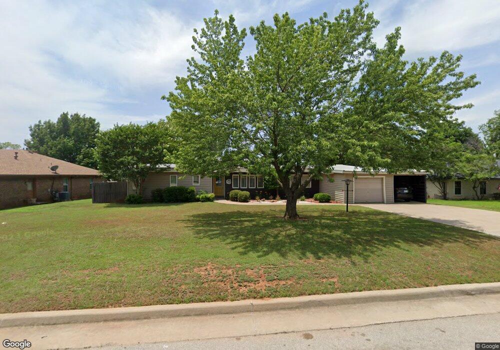 2105 Townsend St, Duncan, OK 73533 - photo 1