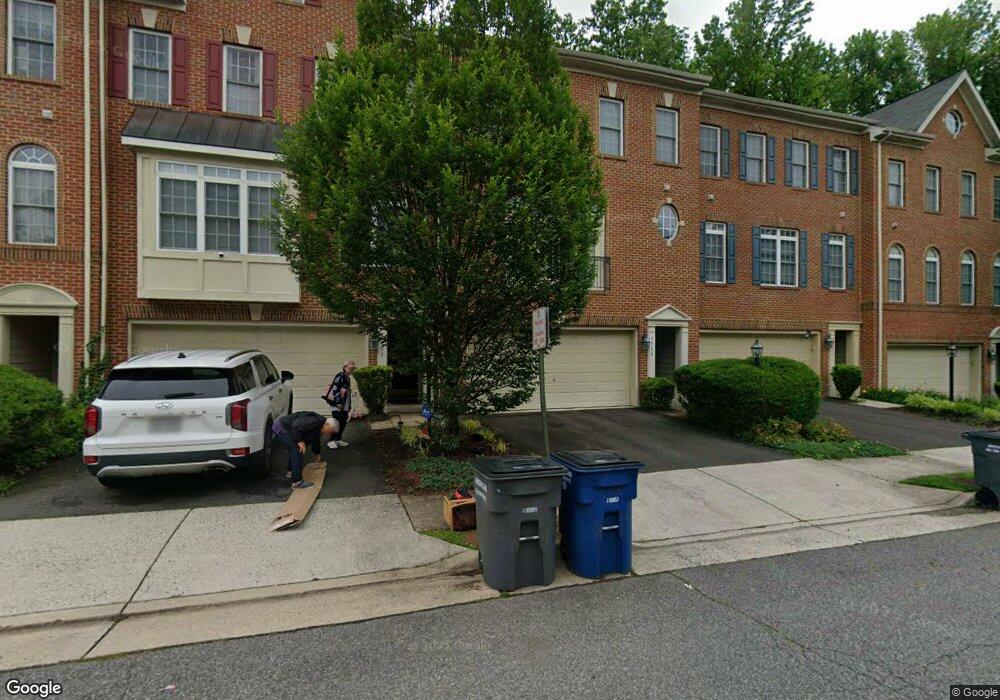 5984 Meadow Brook Dr, Burke, VA 22015 - photo 1