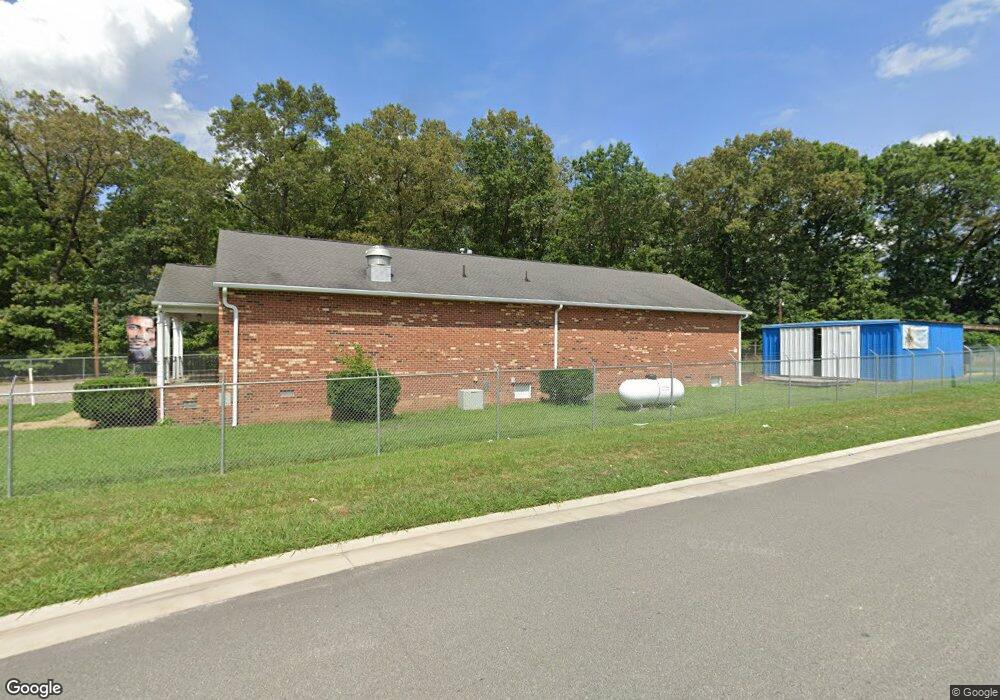 5709 Ruffin Rd, Prince George, VA 23875 - photo 1