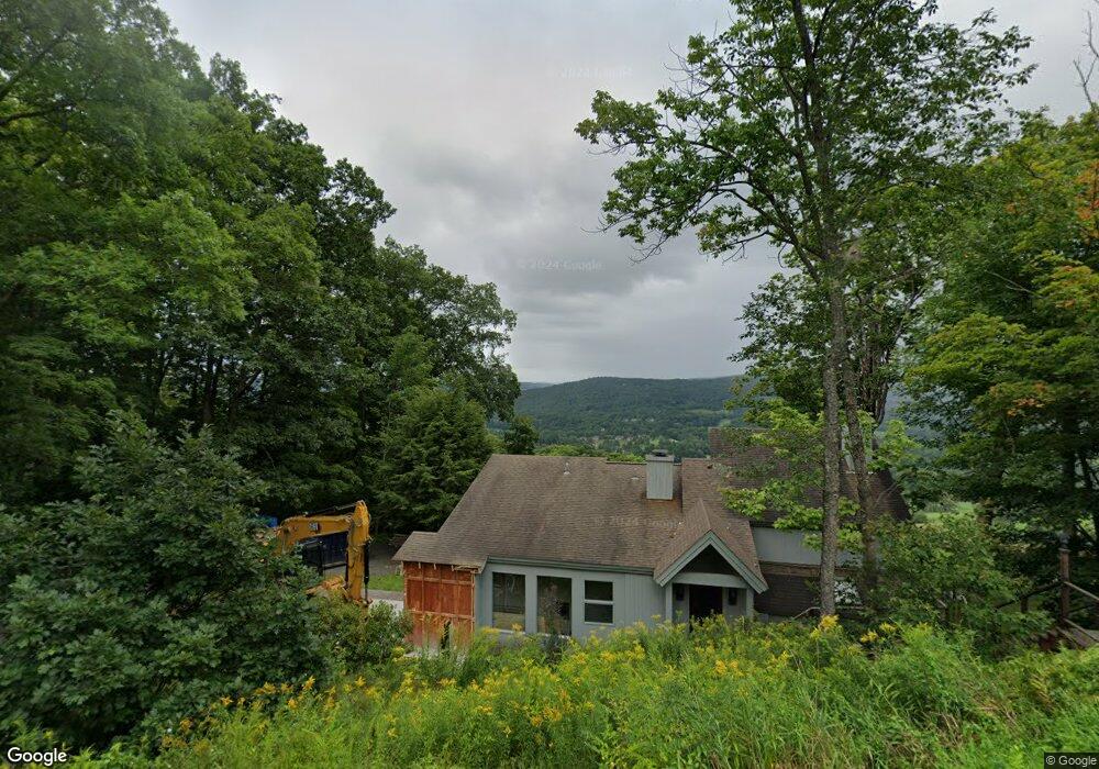 672 Williams Ln, Hartford, VT 05047 - photo 1