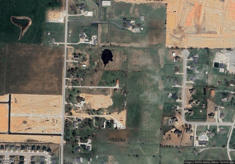 686 Klenc Rd, Tontitown, AR 72762 - photo 1