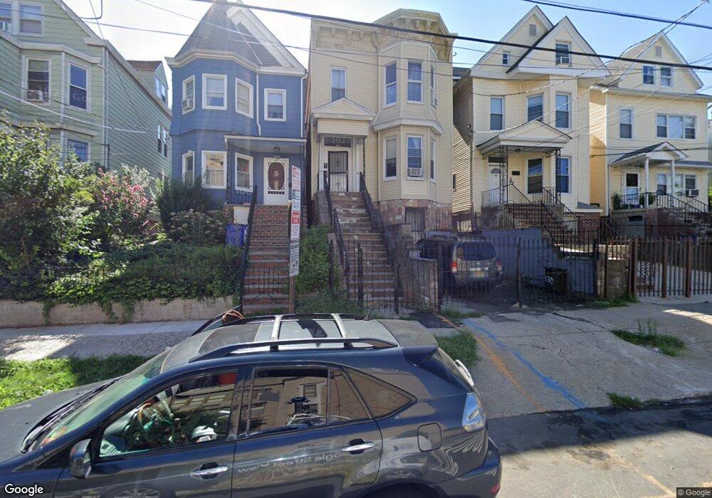 130 Romaine Ave unit 2nd Floor, Jersey City, NJ 07306 - photo 1