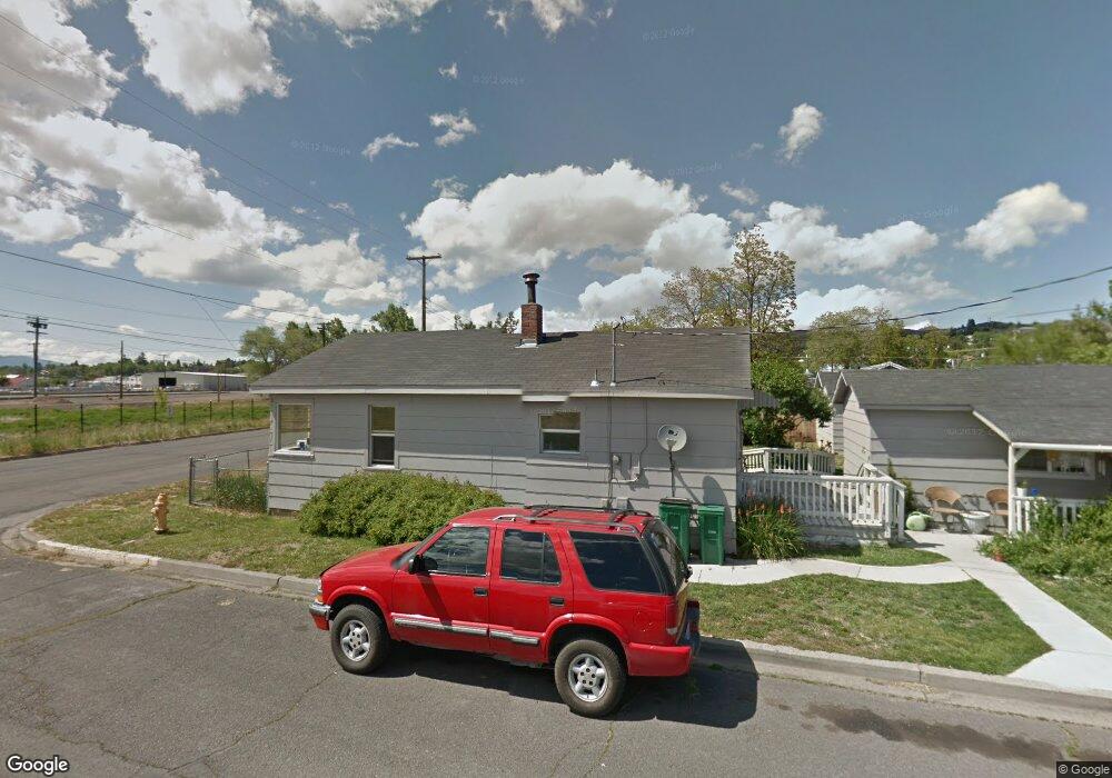 1707 Oak Ave, Klamath Falls, OR 97601 - photo 1