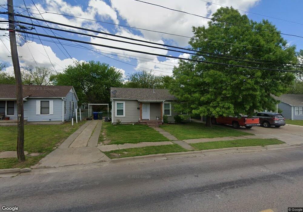 311 W Taylor St, Sherman, TX 75092 - photo 1