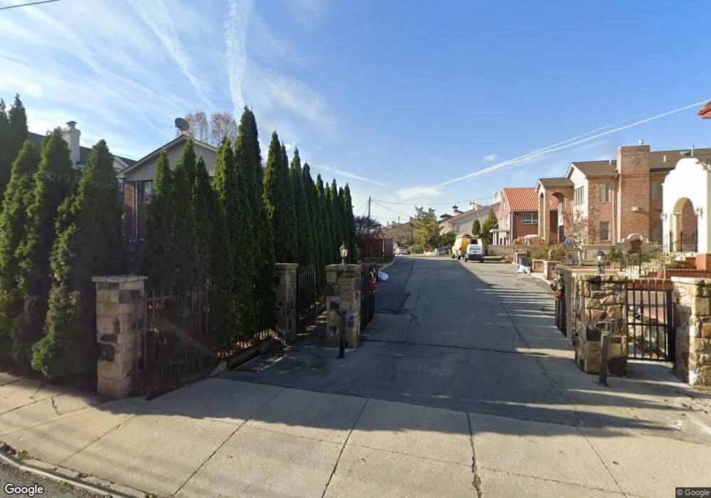 6-08 158th St, Whitestone, NY 11357 - photo 1