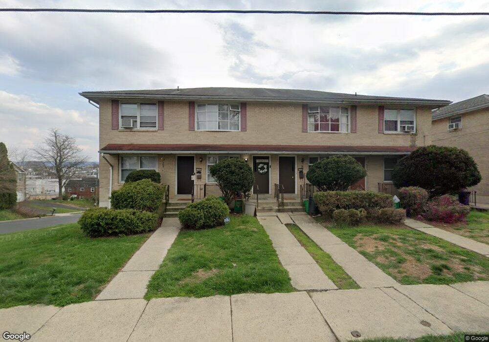 1704 Cedar St, Allentown, PA 18104 - photo 1