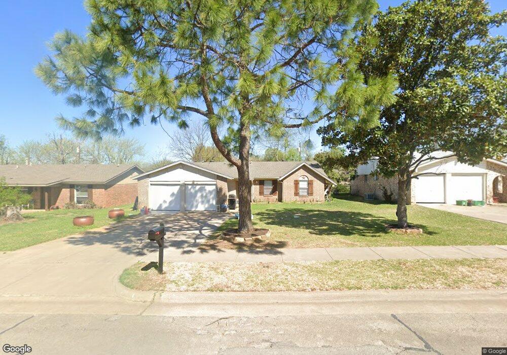 1410 Mimosa St, Cleburne, TX 76033 - photo 1