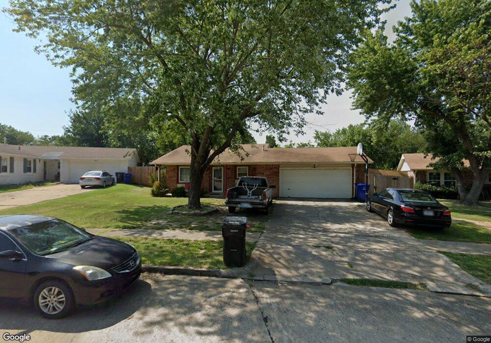 1108 S Lions Ct, Broken Arrow, OK 74012 - photo 1