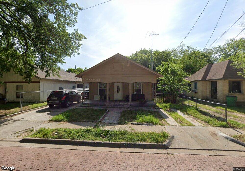 714 N Commerce St, Gainesville, TX 76240 - photo 1