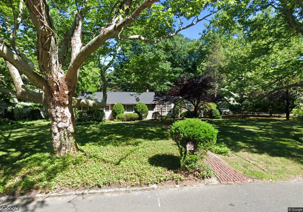 10 Edgebrook Rd, New Brunswick, NJ 08901 - photo 1