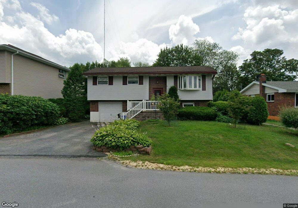 620 Carleton Ave, Hazleton, PA 18201 - photo 1