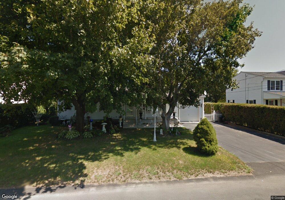 31 Eric Rd, North Dartmouth, MA 02747 - photo 1